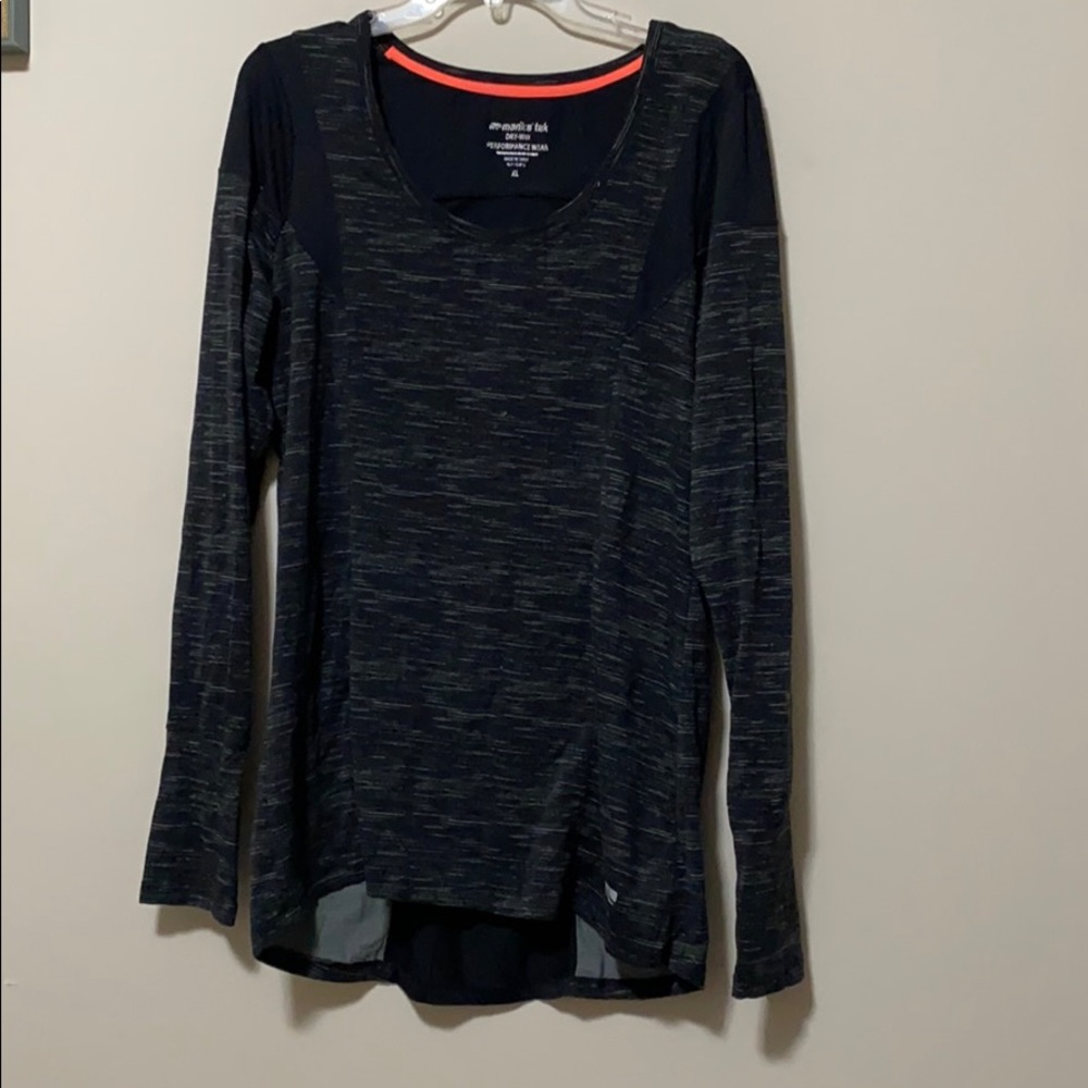 Long sleeve wicking shirt